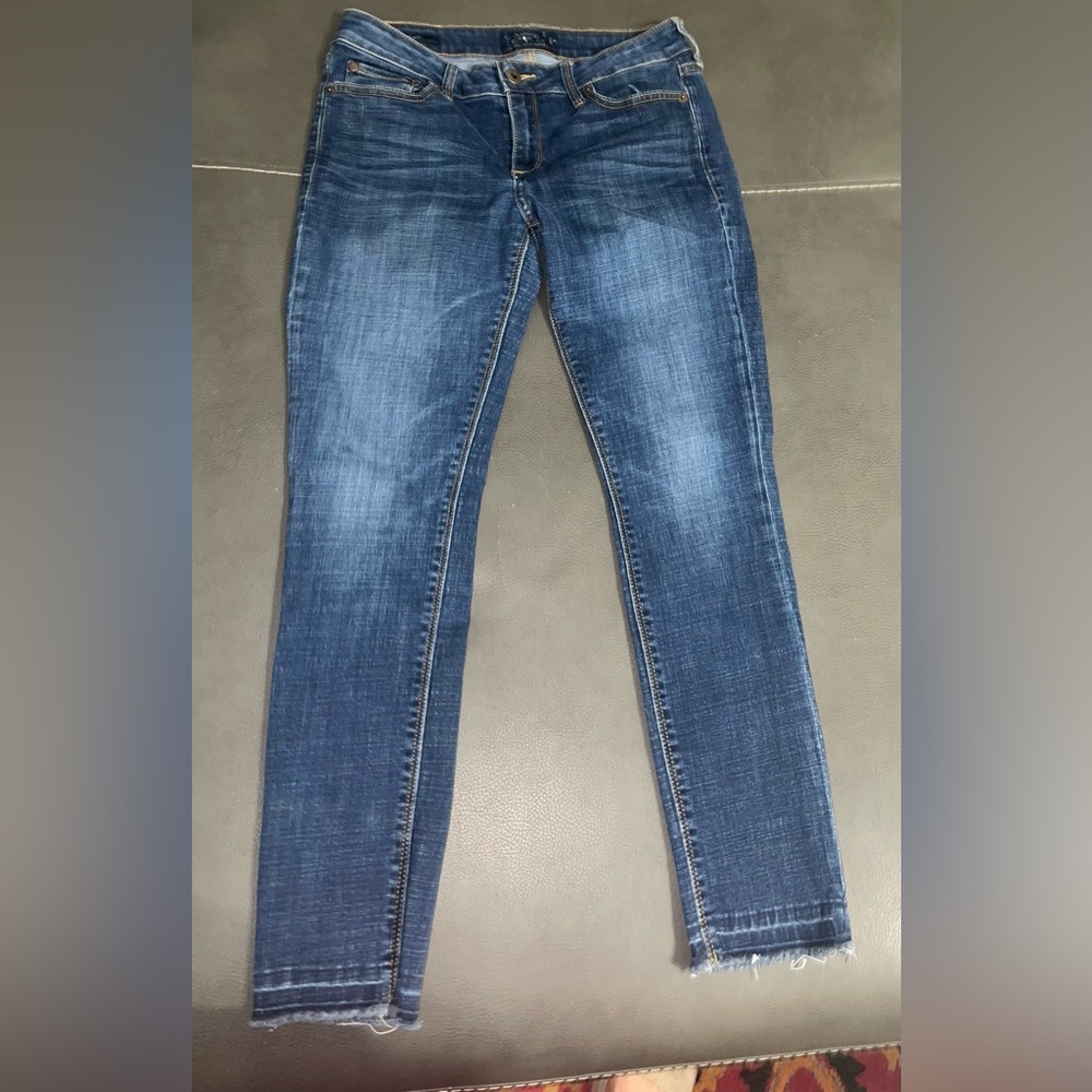 Lucky Brand Lolita Skinny Jeans – Medium Wash Raw Hem